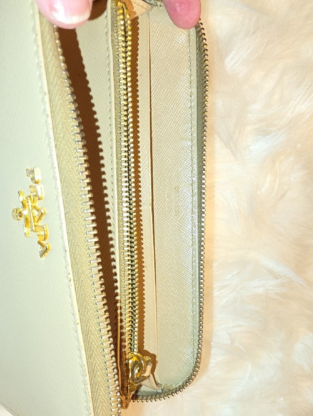 Prada Beige Saffiano Zip-Around Wallet with Gold Logo - Picture 2 of 10